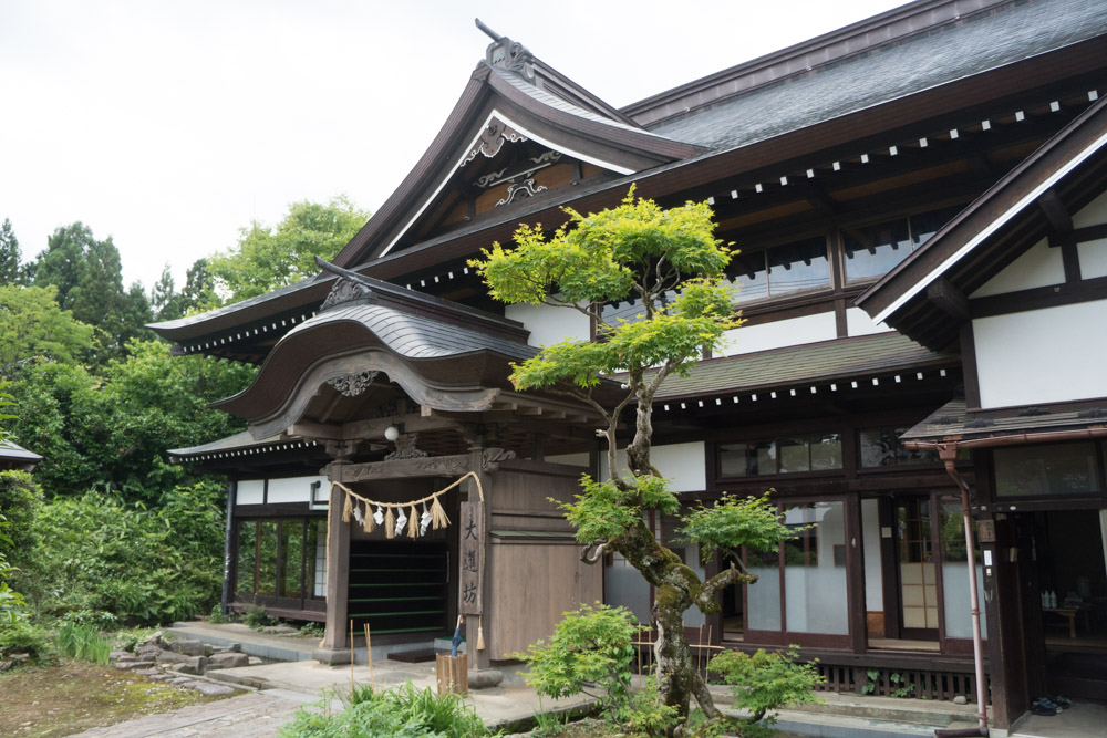 Dewa Sanzan Accommodation: Daishinbo Pilgrim Lodge on Mt. Haguro